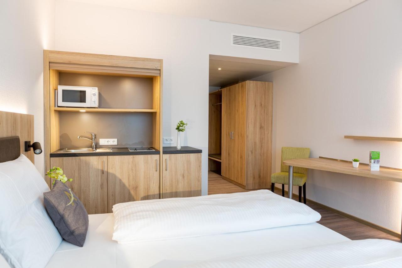 Aparthotel Am Pfaffenstein Klein-Winternheim Eksteriør bilde