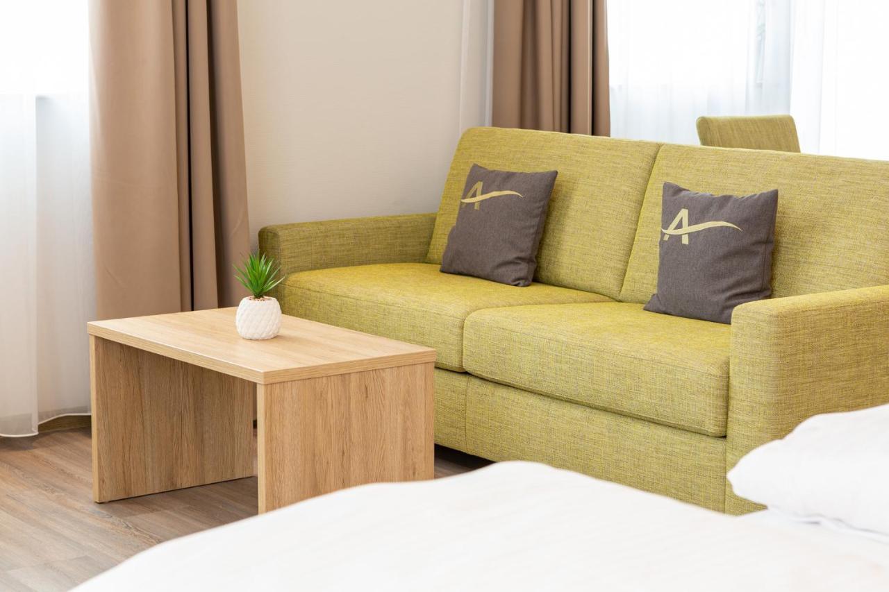 Aparthotel Am Pfaffenstein Klein-Winternheim Eksteriør bilde